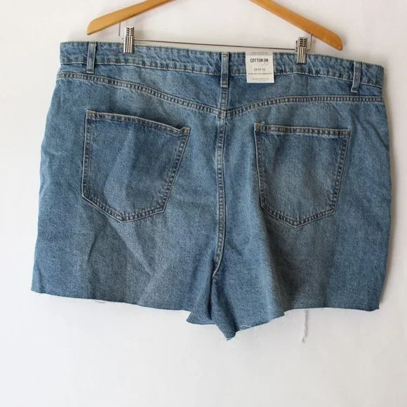 COTTON ON Curve A-Line High Rise Denim Shorts Distressed NEW Plus Size 18 - Picture 3 of 3